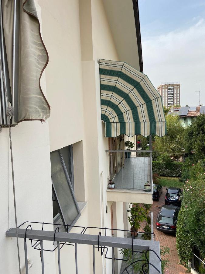 Tiramisu, A Cozy 2-Bdrm Apt Apartamento Treviso Exterior foto